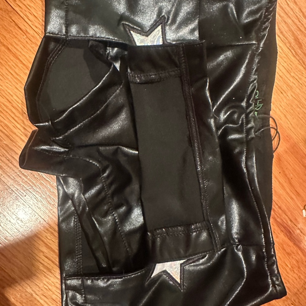 Dolls Kill Club Exx NWT XXS 
SHOOTING STARS MICRO faux leather SKORT - Picture 6 of 6